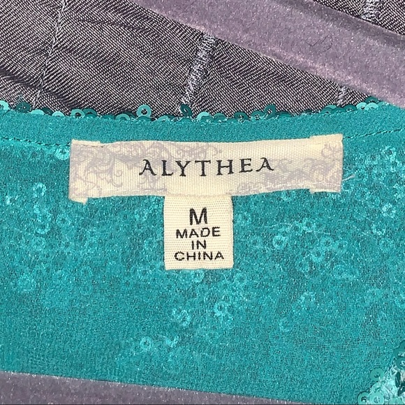 Turquoise sequins shirt - Picture 4 of 5